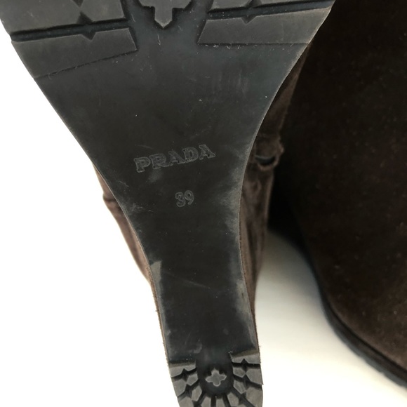 ♦️SOLD♦️PRADA Brown Suede Short Ankle Wedge Boots Sz 39 / 8.5 - Picture 9 of 16